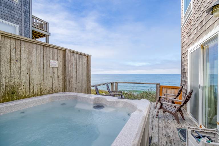 SeaGlass Cottage — photo 4