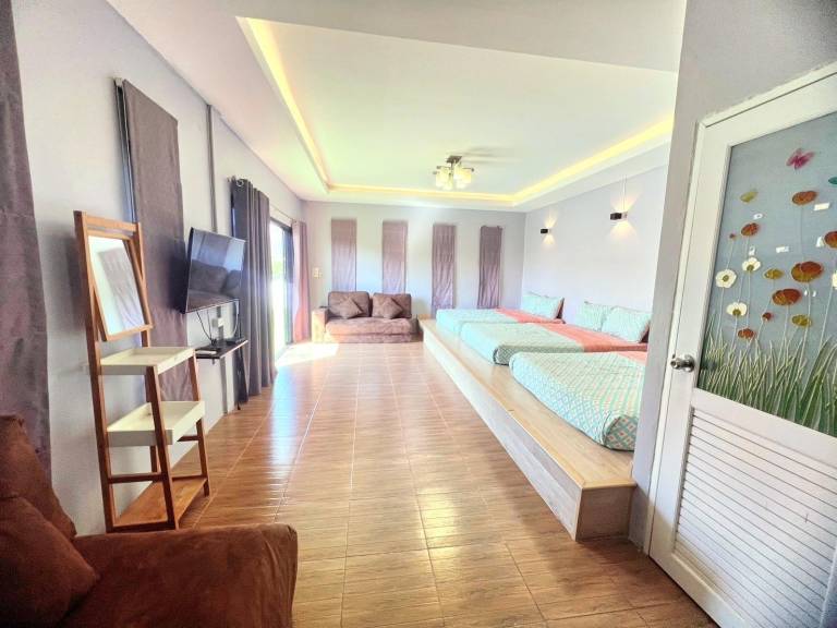 Pool Table House Huahin 4 Bedroom Near Makco 7-11 — photo 2
