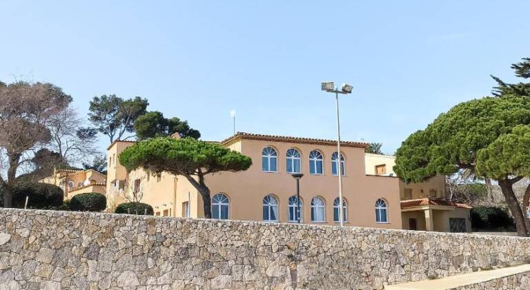 Fully equipped charming apartment with yard, patio & grill | Next to the beach | Pets are welcome — photo 5