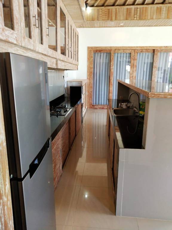 Ample villa with pool & yard | Suitable for remote work | Dogs allowed — photo 4