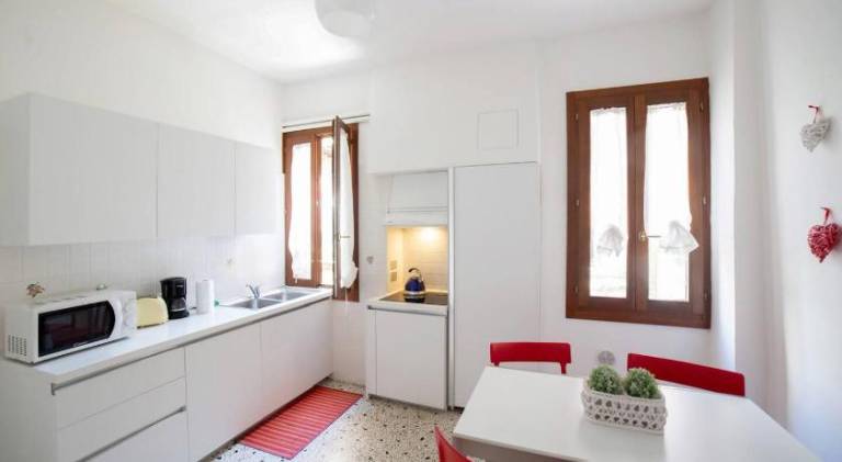 Rental apartment | Near Rialto Bridge — photo 3