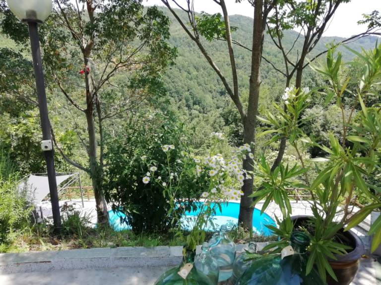 Camera privata Varese Ligure