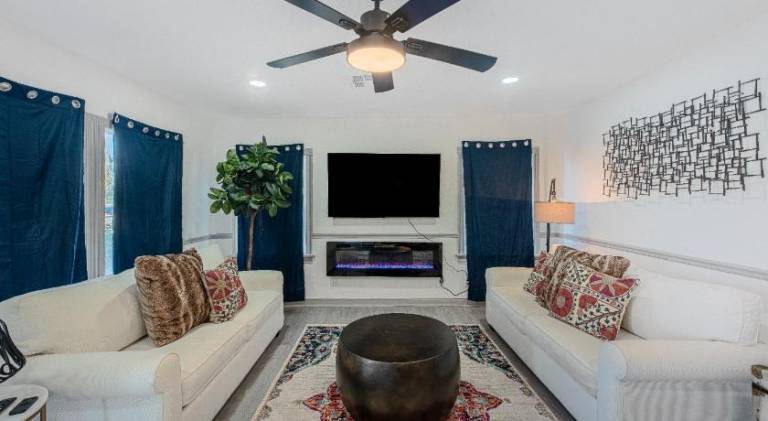 Villa with 1 room for 5 persons — photo 3