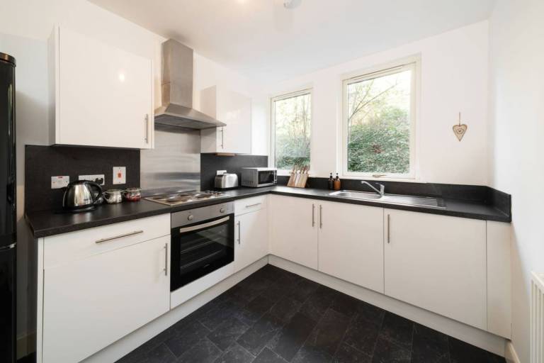 Children-friendly holiday apartment with yard | City view | Pets are welcome — photo 4
