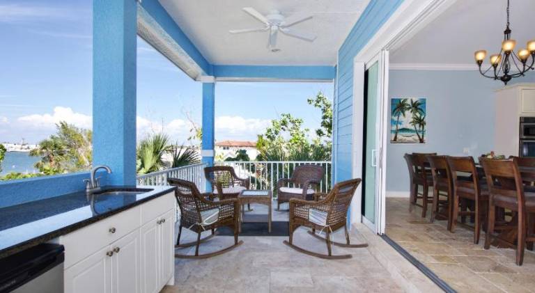 House with pool | Beach nearby | Dogs allowed — photo 3