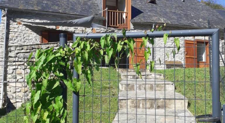 House with 3 rooms for 7 persons in Lourdes
