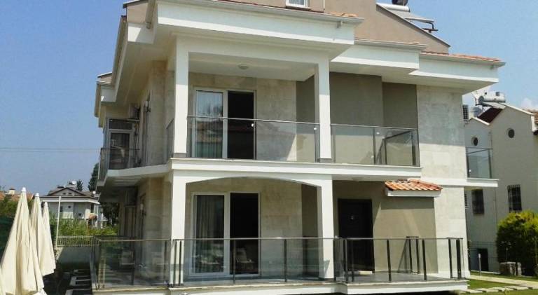 Apartment with pool, terrace & garden — photo 3