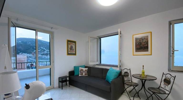 Holiday apartment with terrace in Lipari