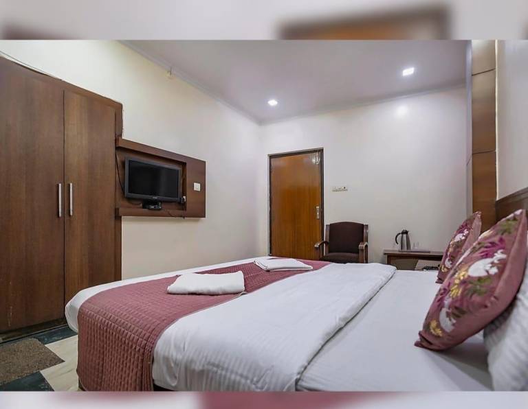 ecoessentials enterprises Home stays