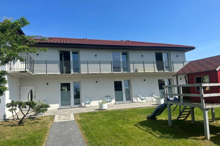 Family-oriented wonderful holiday apartment with garden & terrace | Beach nearby | Dogs allowed — photo 2