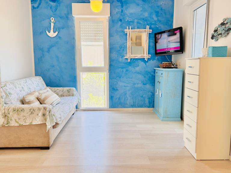 Apartment 'Greis' with Private Terrace and Air Conditioning in Stintino
