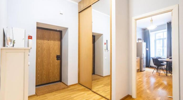 Spacious 2BR for 8 Guests, Quite Centre, Art Nouveau Riga Area — photo 4