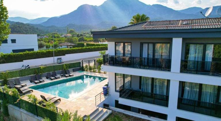 Serviced apartment with pool in Kemer