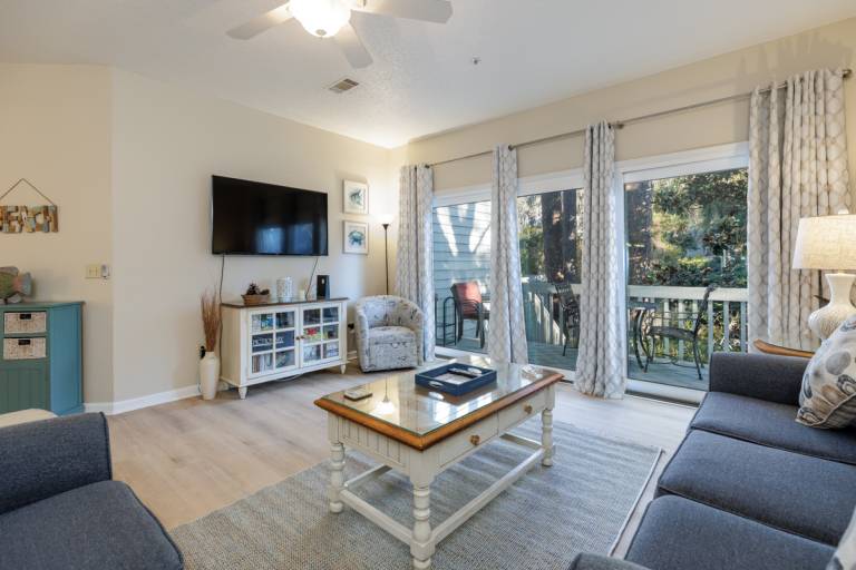 40 Ocean Breeze: Beautiful Updated Pet Friendly, Free Bikes, Tennis & Pool — photo 2
