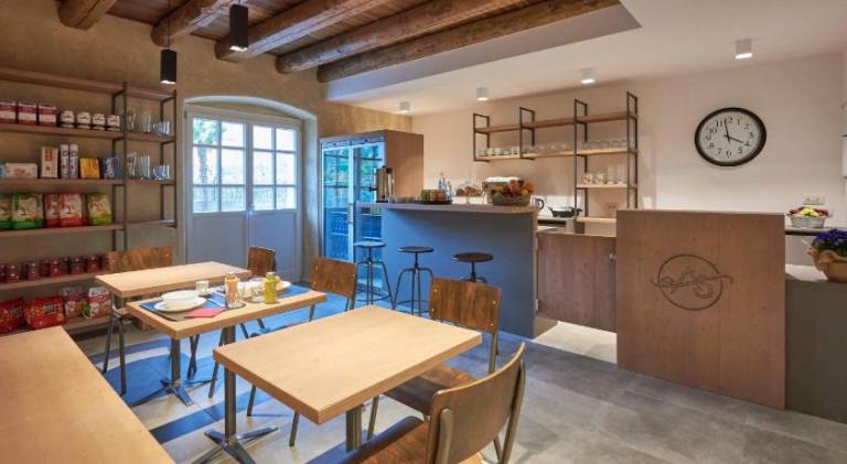 Holiday apartment with garden & barbeque | Perfect for remote work | Pets are welcome — photo 3
