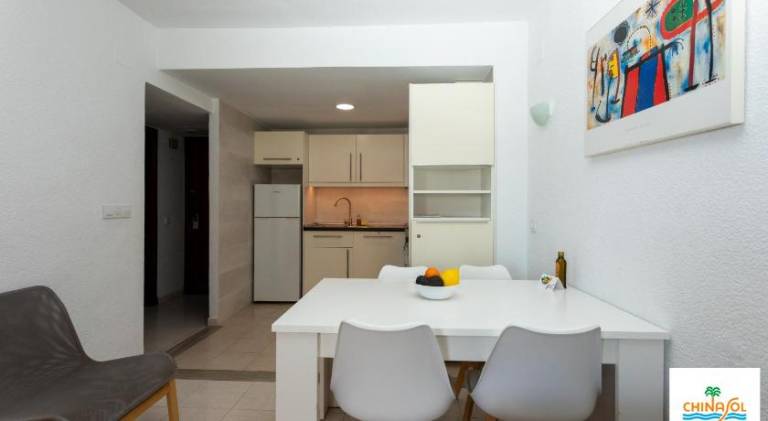 Rental apartment with patio & pool | Close to the beach | Pets are welcome — photo 3