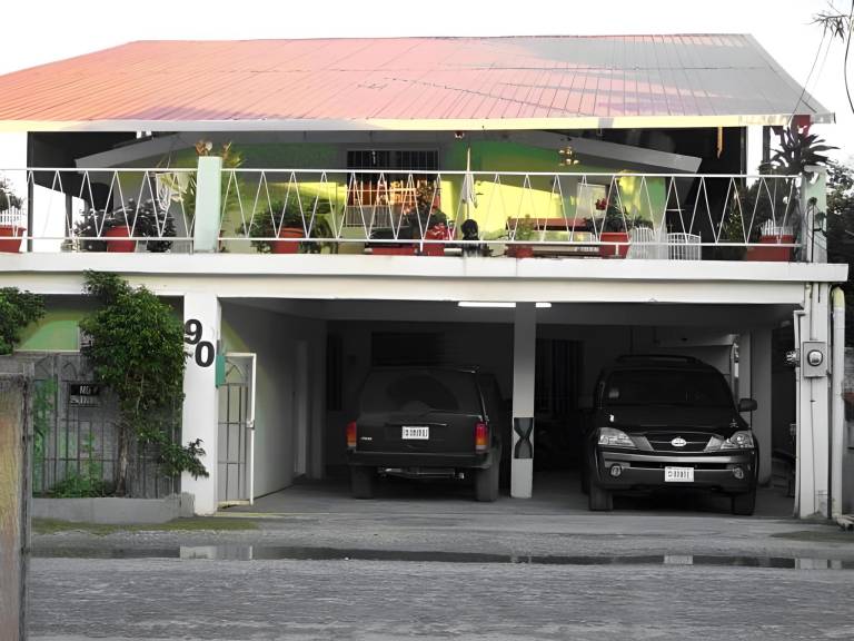 The Red Hut Inn