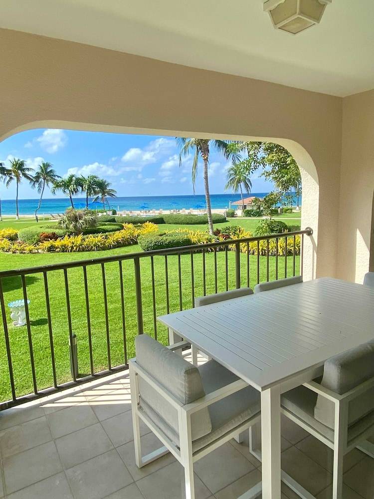 Apartment  Seven Mile Beach