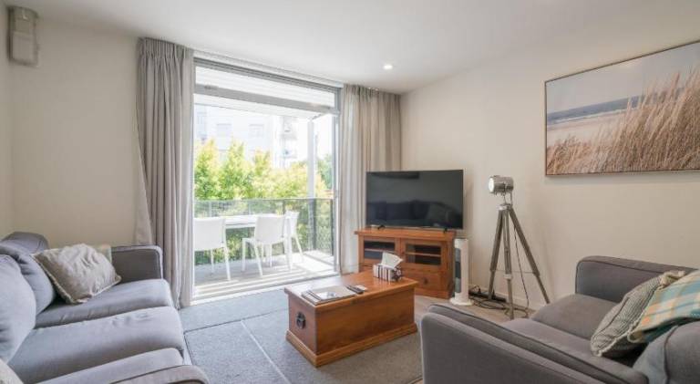Spacious Home Near CBD SPA Pool Parking 3BR — photo 2