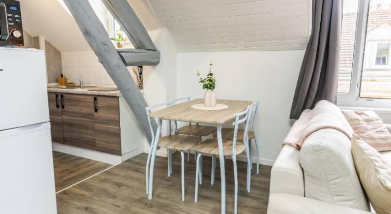Rental apartment with 2 rooms for 6 persons — photo 3