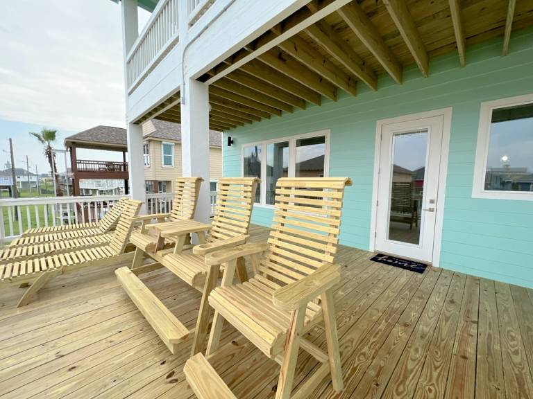 On Deck Crystal Beach Home — photo 2