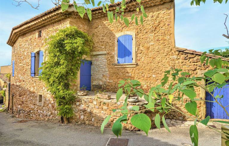 Maison de vacances  Saint-Victor-la-Coste
