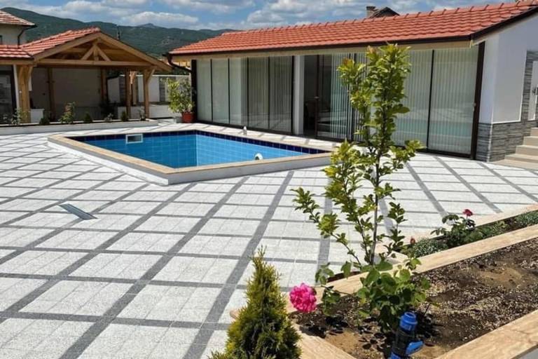 Villa Strumyani