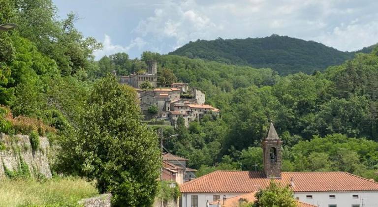 Vacation home with 2 rooms for 4 persons in Carrara