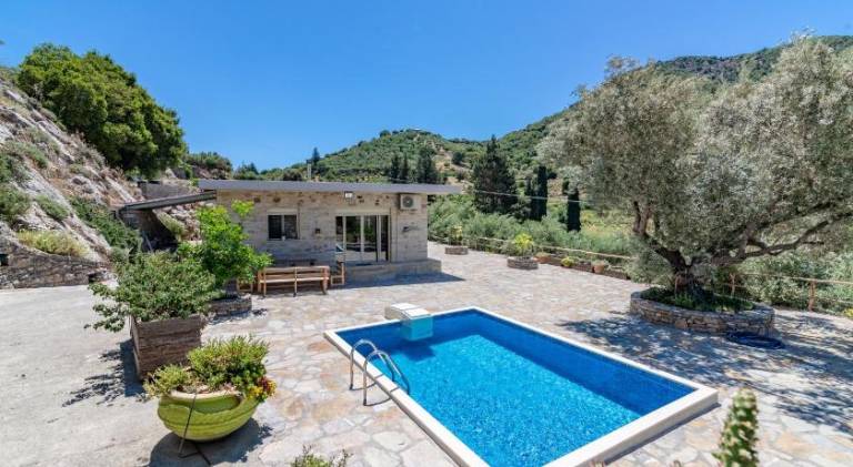 Βίλα  Πλάτανος