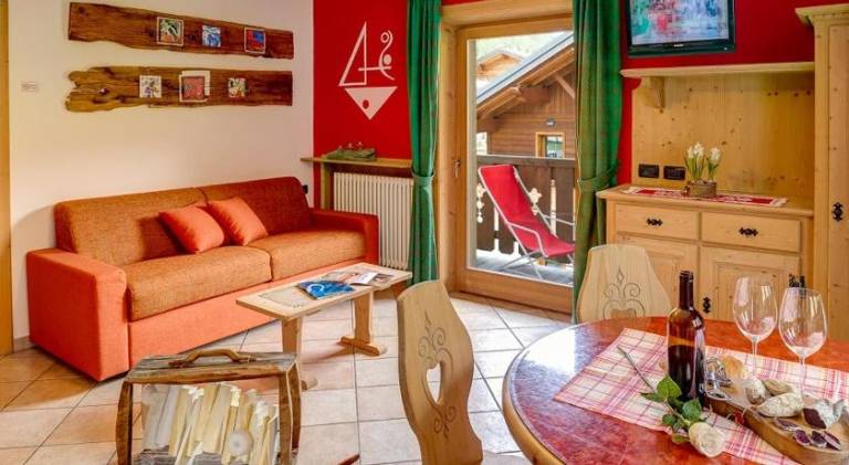 Wonderful rental apartment with barbeque, terrace & yard | Pets allowed — photo 2