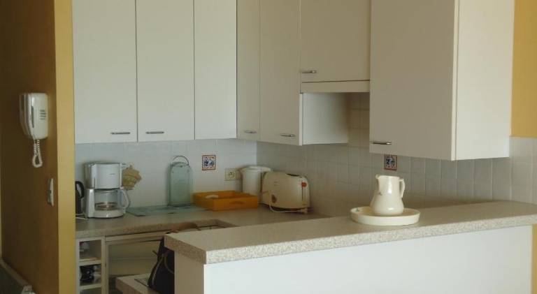 Holiday apartment with patio — photo 5