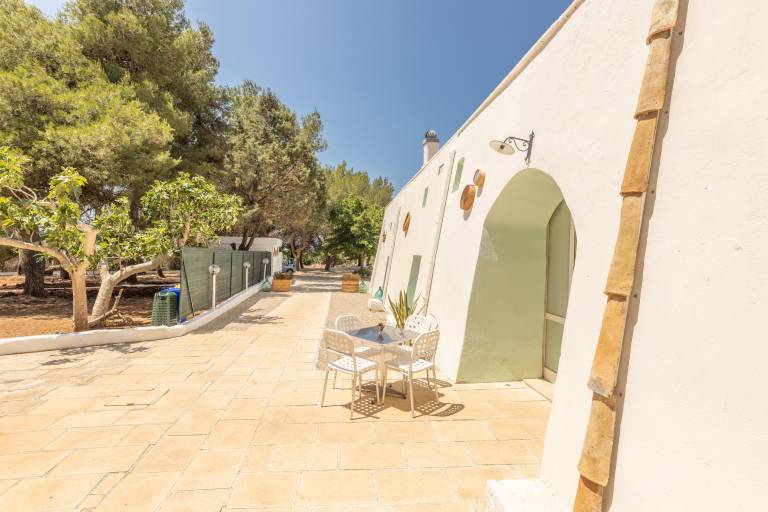Children-friendly charming rental apartment with pool, yard & jacuzzi | Pet-friendly — photo 5