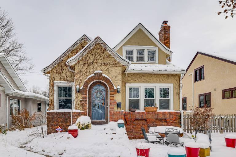 Eclectic Family Home in Minneapolis: Dogs Welcome! — photo 5