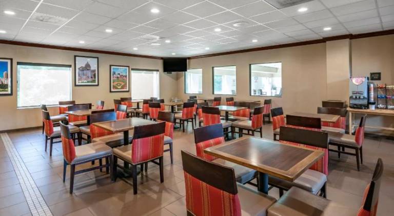 Comfort Inn & Suites St. Louis-O'Fallon — photo 5