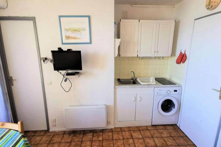 Rental apartment with 2 rooms for 6 persons — photo 4