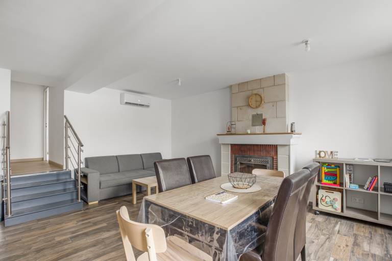 Family-friendly lovely vacation home with yard, fast internet & grill | Garden view | Pets are welcome — photo 3