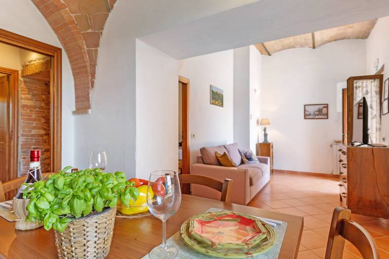 Charming cottage with yard, fast internet & pool | Garden view | Suitable for remote work | Dogs allowed — photo 2