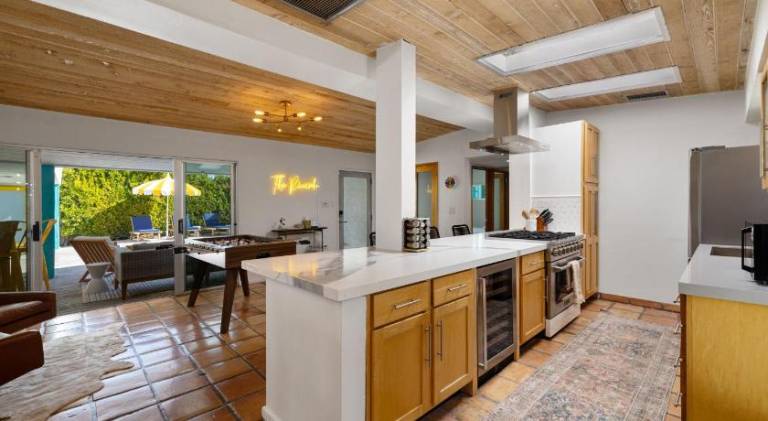 Fully equipped pleasant house with private pool, garden & BBQ | Suitable for remote work | Pet-friendly — photo 2