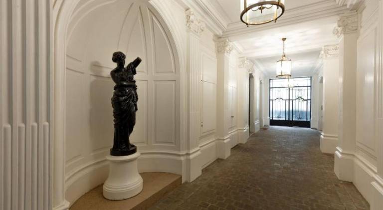 Fully equipped beautiful apartment with terrace & hot tub | Close to Arc de Triomphe | Suitable for remote work | Pets allowed — photo 4
