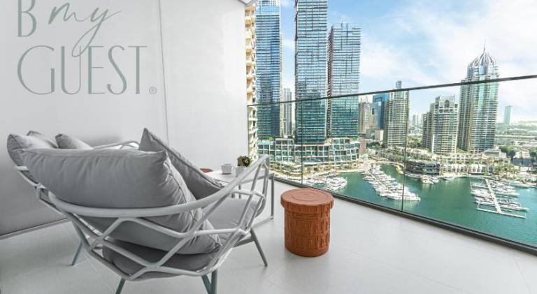 Elegant Modern 1BR with Stunning Marina Views — photo 3