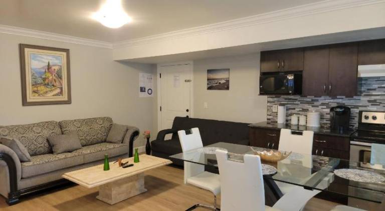 Oscar INN & 2bd Family Suite or Private Room — photo 2
