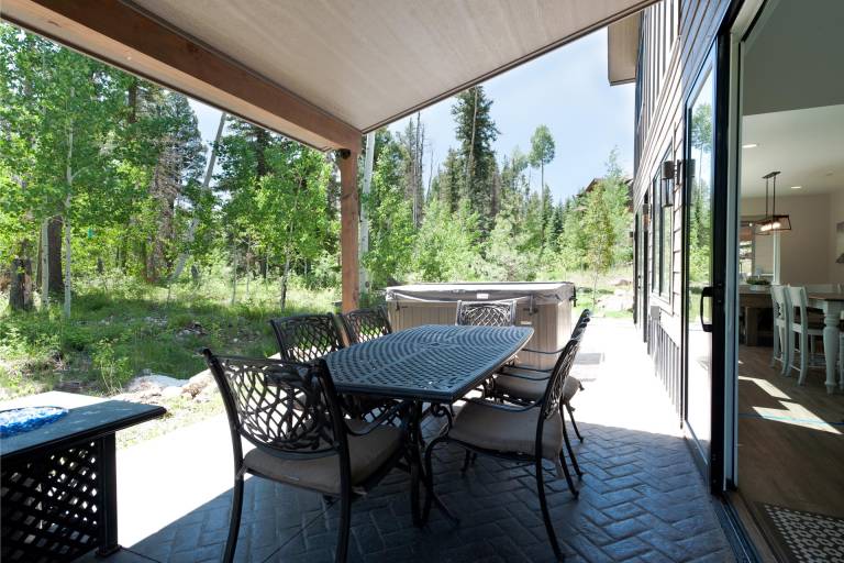 Home Across from Purg - Hot Tub, Pool Table, Fire Pit, Arcade Game — photo 5