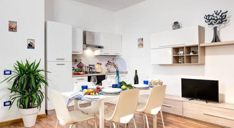 Apartment with 2 rooms for 6 persons — photo 3