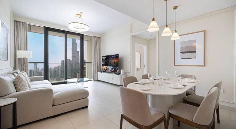 Downtown 4 BR- 1 minute Burj Khalifa & Dubai Mall — photo 3
