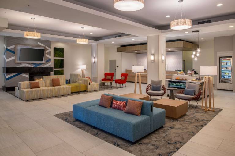Hilton Garden Inn Tacoma Downtown — photo 2