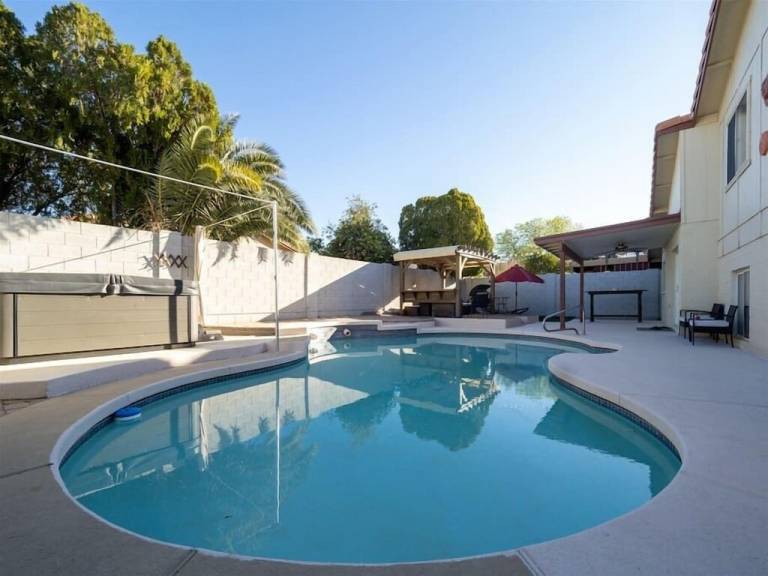 House  Palm Estates