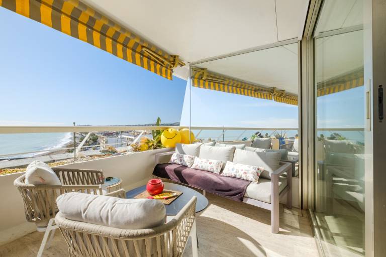 Apartment 'Marina Baie Des Anges' with Sea View, Wi-Fi and Air Conditioning in Biot