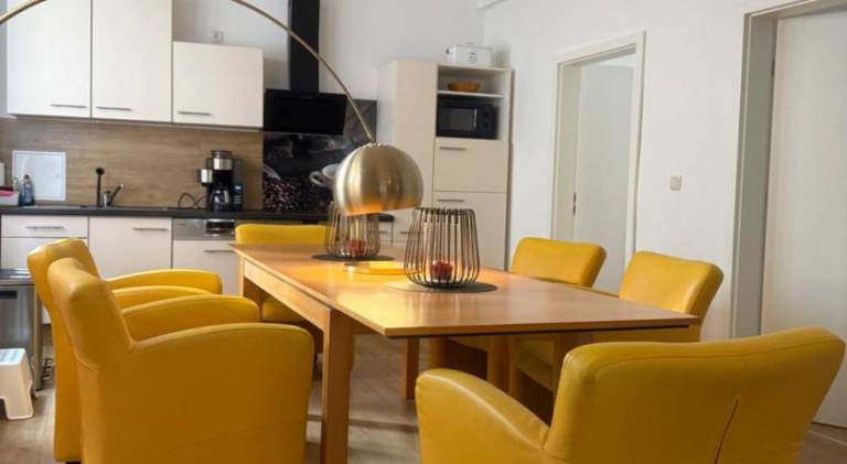 Rental apartment with 4 rooms for 10 persons — photo 2