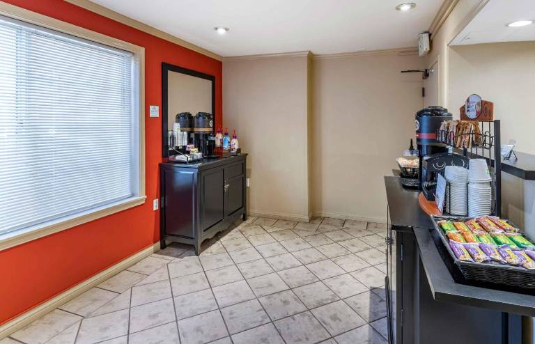 Extended Stay America Suites - San Francisco - San Carlos — photo 5