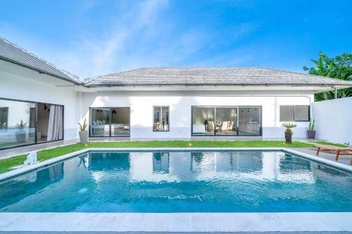 Villa with garden, grill & patio | Pets are welcome in Canggu